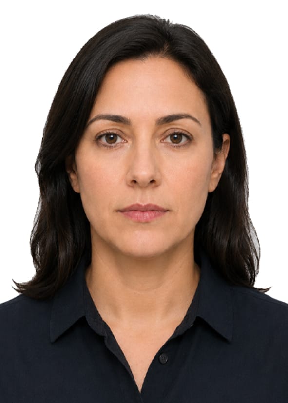 Incorrect Canada passport photo cropped too close