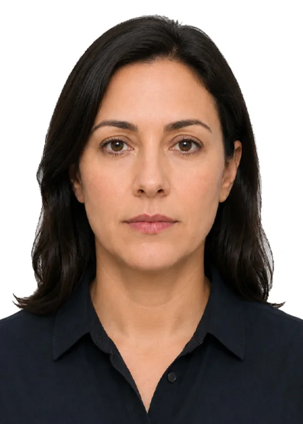 Incorrect Canada passport photo cropped too close
